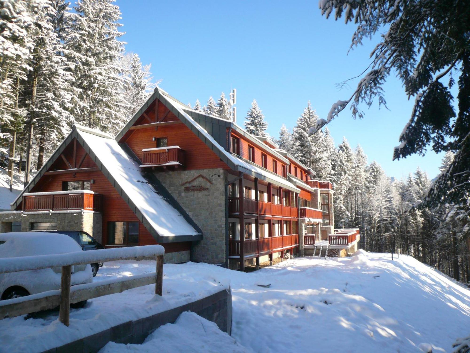 Hotel Rozsutec Terchova Exterior photo